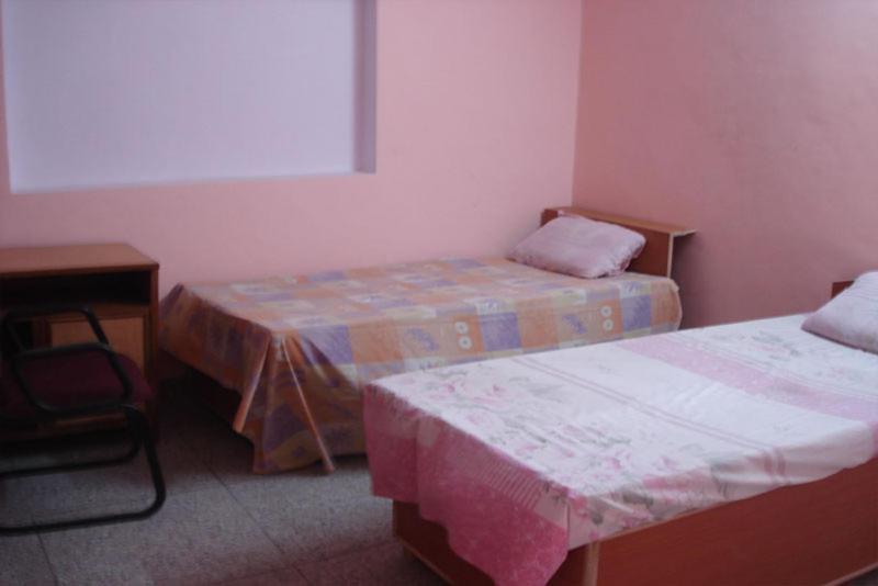 Hotel Maheshwari Residency Nuova Delhi Esterno foto